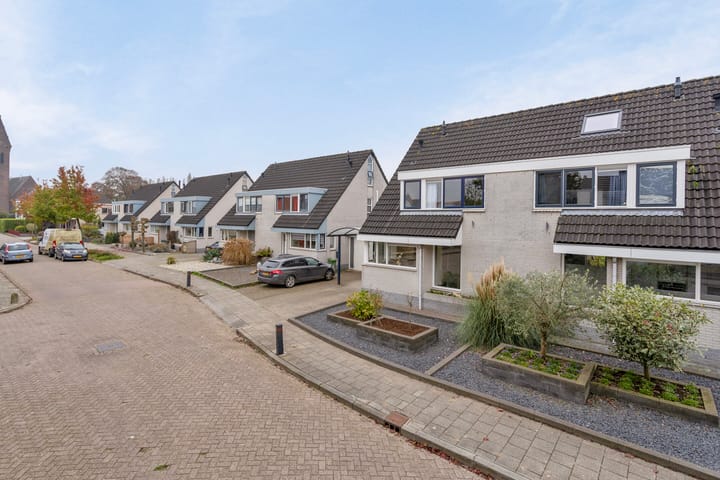 Foto 6 van Van Woerkomstraat 15