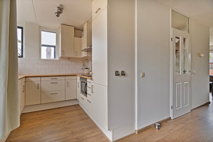 Foto 14 van Van Woerkomstraat 15