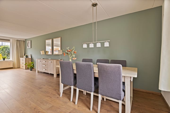 Foto 15 van Van Woerkomstraat 15