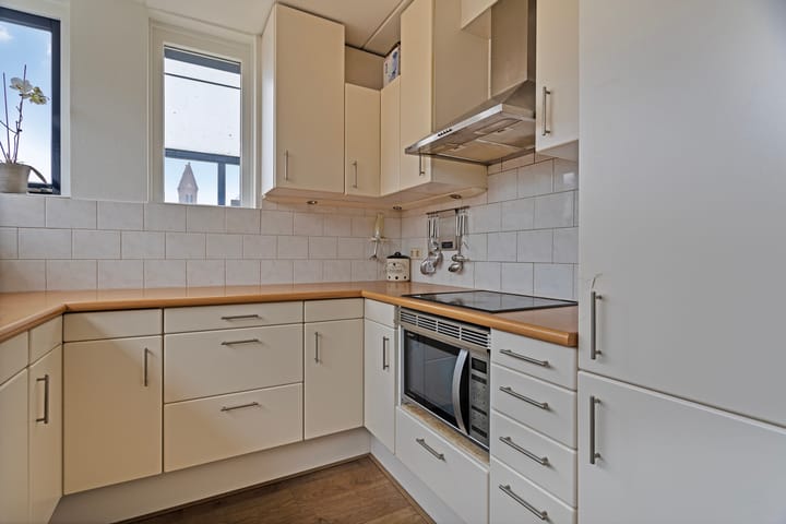 Foto 17 van Van Woerkomstraat 15