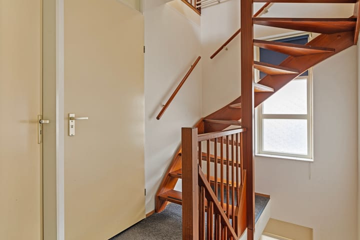 Foto 29 van Van Woerkomstraat 15