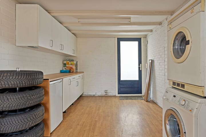 Foto 32 van Van Woerkomstraat 15