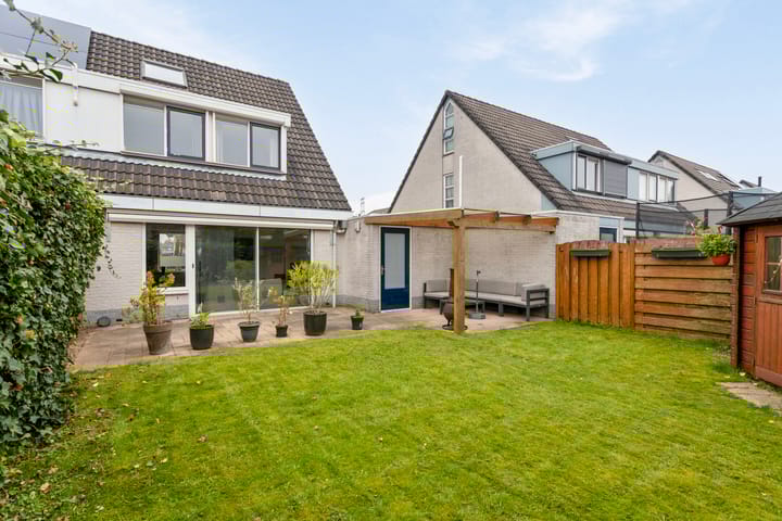 Foto 36 van Van Woerkomstraat 15