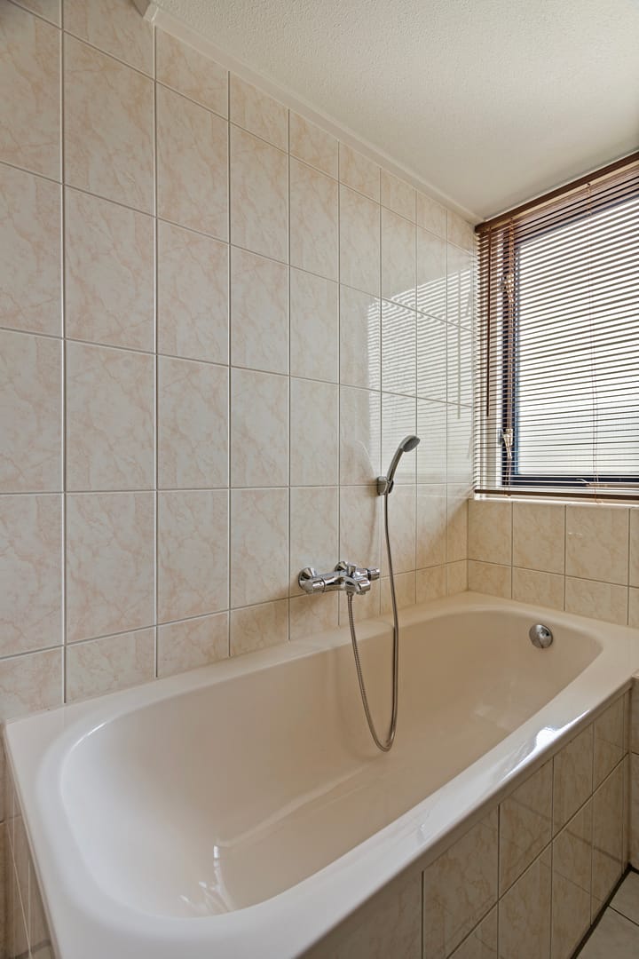 Foto 24 van Van Woerkomstraat 15