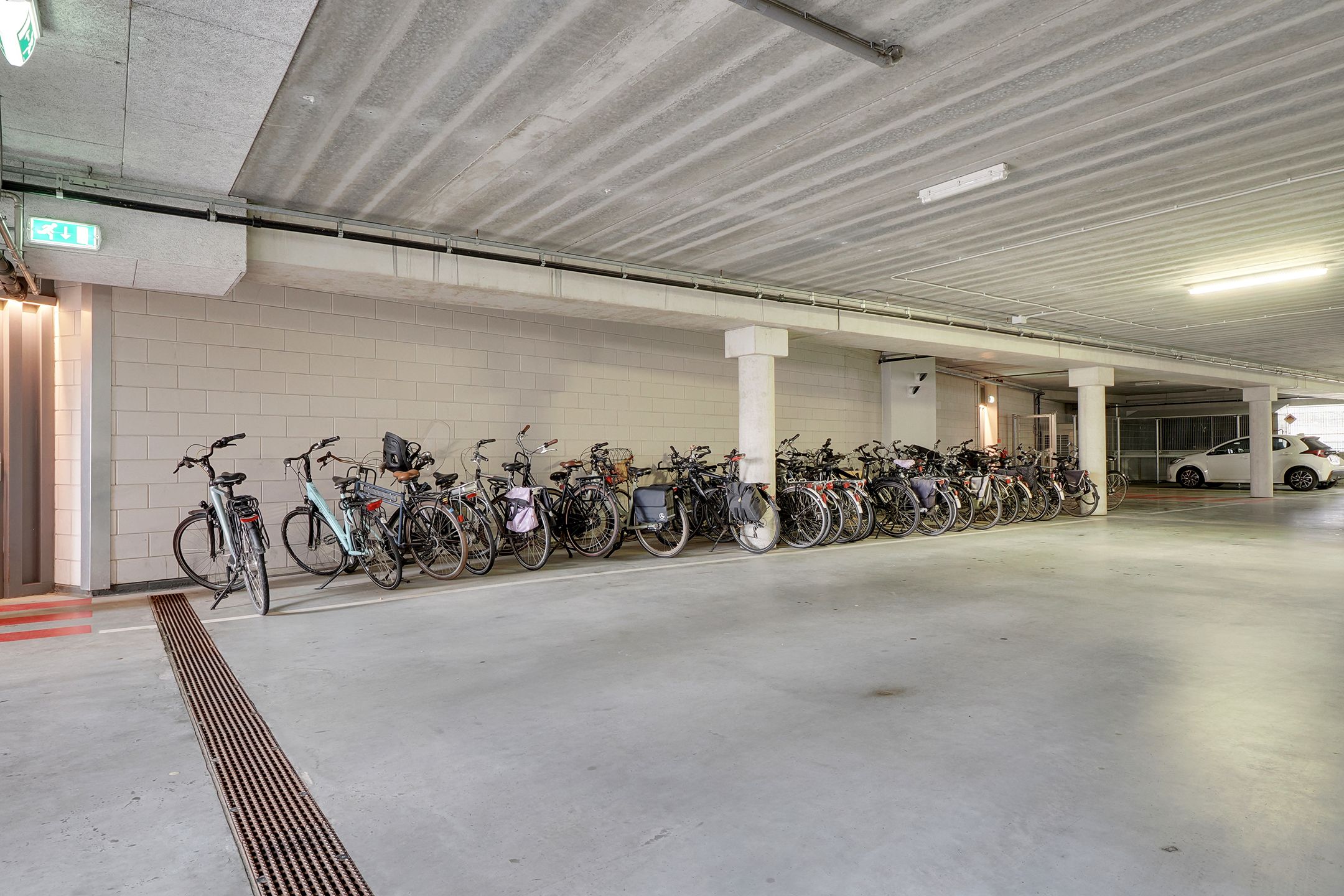 Foto 30 van Churchillplein 80