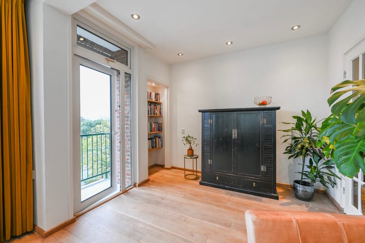 Foto 10 van Koningin Julianalaan 219