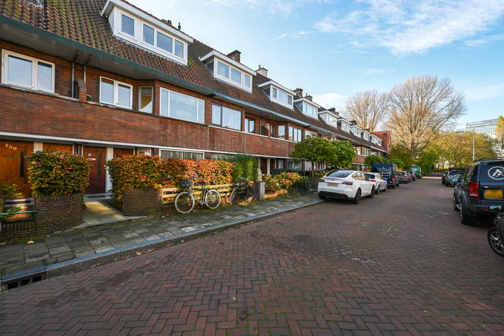 Bekijk foto 45 van Von Geusaustraat 143