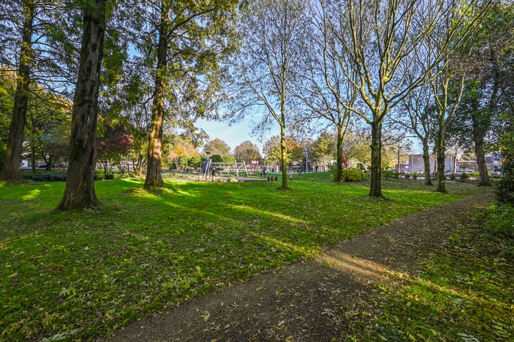 Bekijk foto 47 van Von Geusaustraat 143