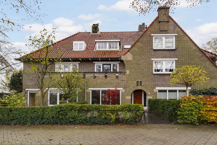 View photo 59 of Burgemeester van Meursstraat 26