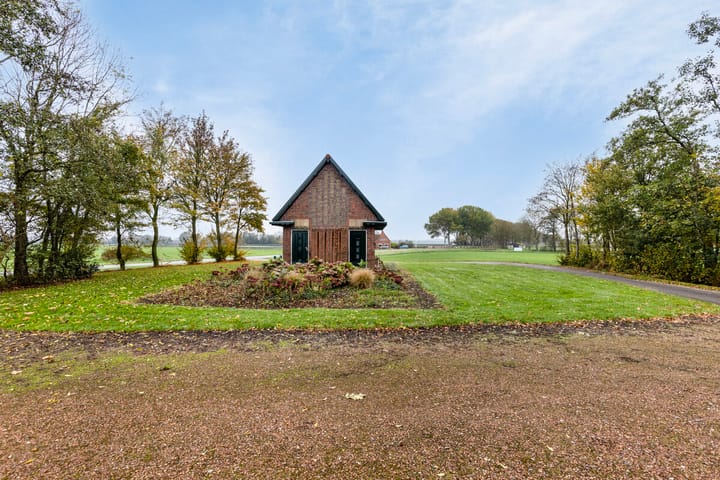 Foto 11 van Ideweersterweg 12