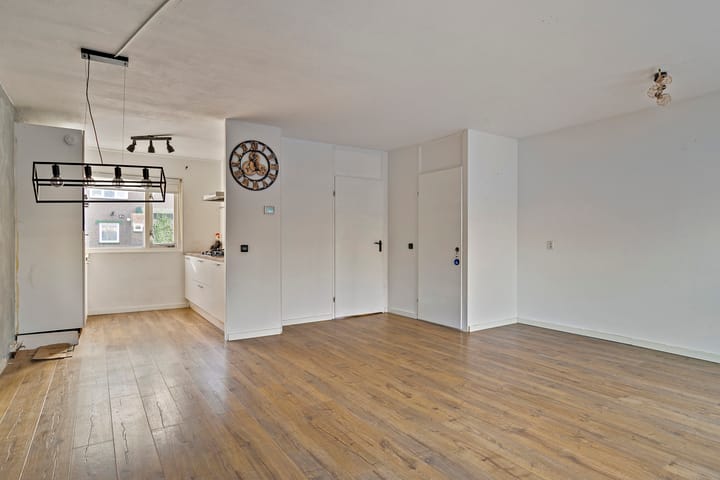 Foto 6 van Oostzeestraat 85