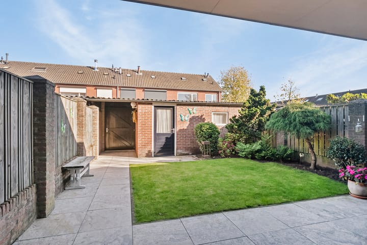 Foto 15 van Dolfijnlaan 102