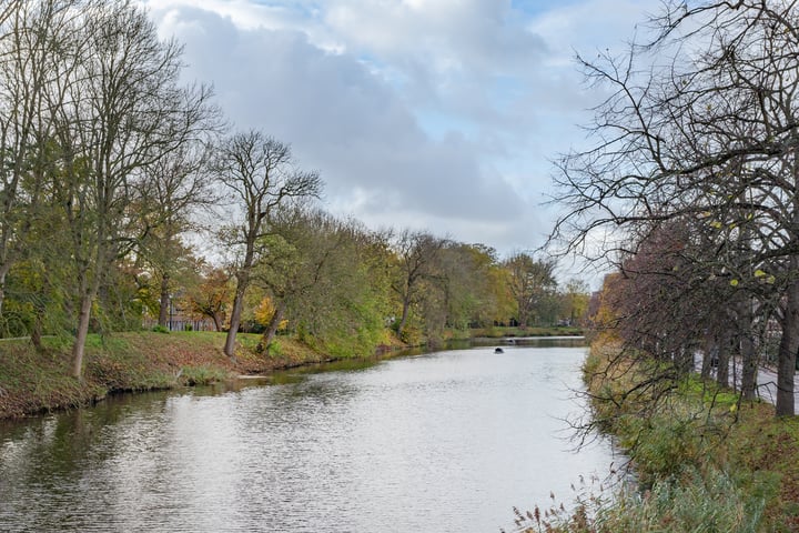 Bekijk foto 4 van Willemsweg 1