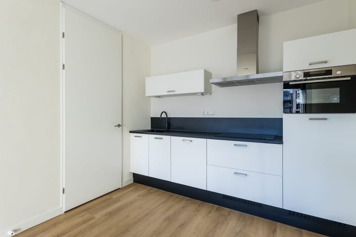 Foto 9 van Niemeyerstraat 169