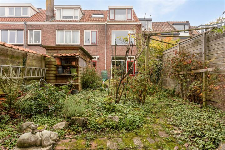 Bekijk foto 39 van Leeuwerikstraat 53