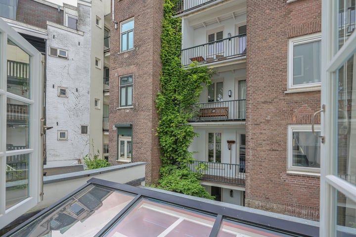 View photo 8 of Bloemgracht 191-H