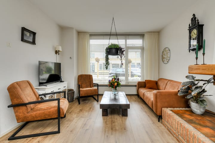 Foto 9 van Dr. Poelsstraat 37