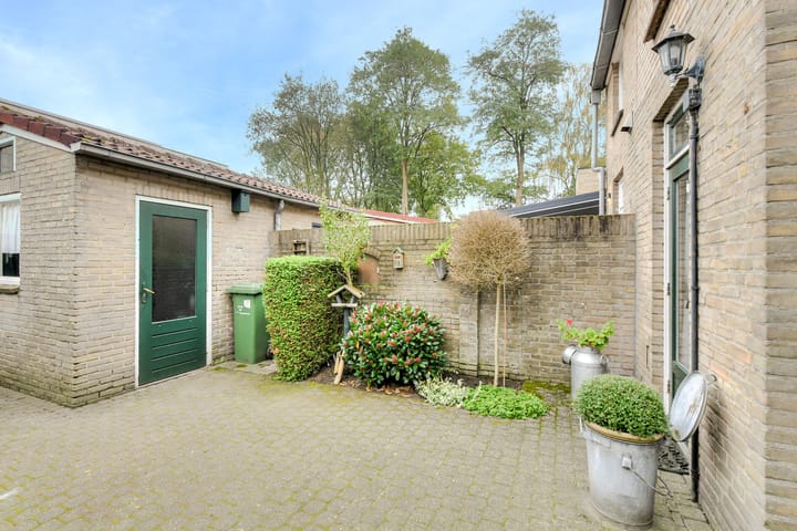 Foto 36 van Dr. Poelsstraat 37