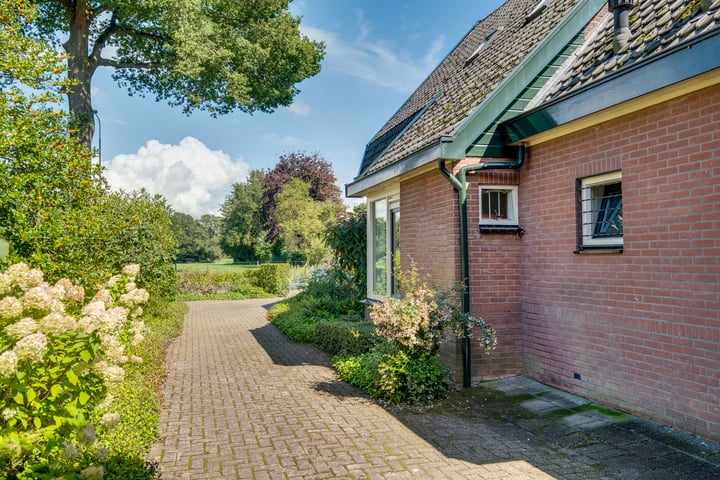 Bekijk foto 32 van Zutphenseweg 94