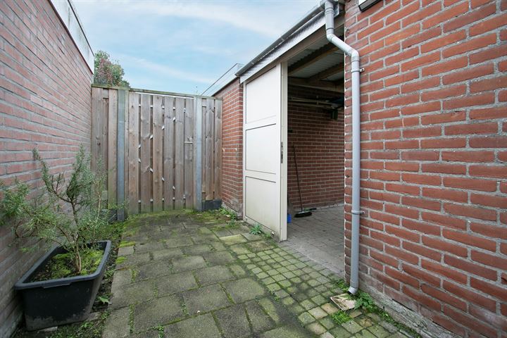 Bekijk foto 30 van Romeinenstraat 9