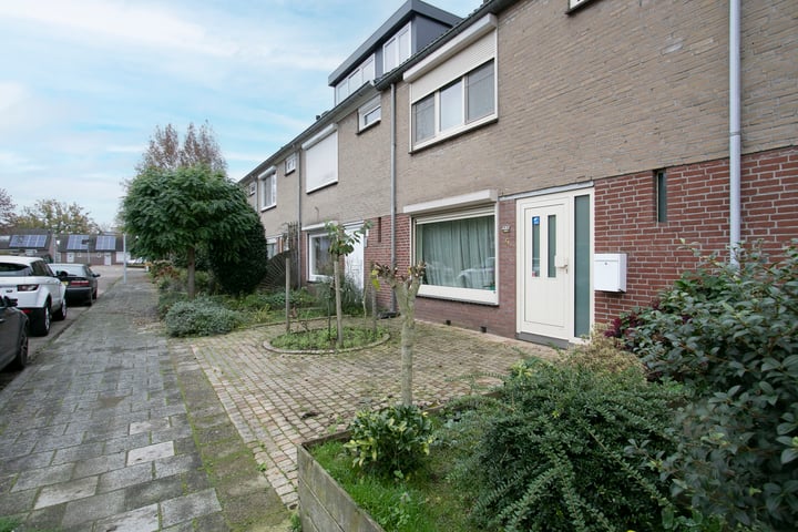 Bekijk foto 32 van Romeinenstraat 9