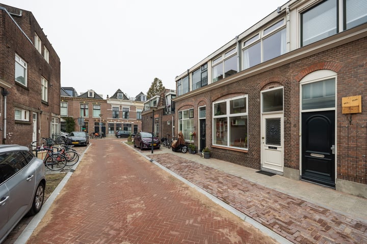 Bekijk foto 25 van Nassaustraat 4