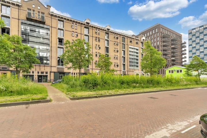 Foto 32 van Lloydstraat 92