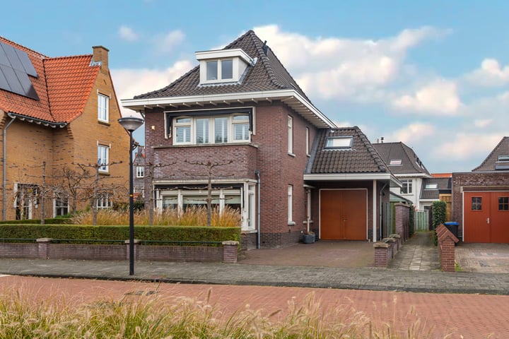 View photo 1 of Zuidenveldlaan 34