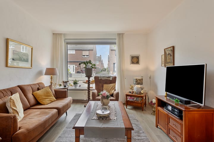 Foto 7 van Kruisboogruwe 27