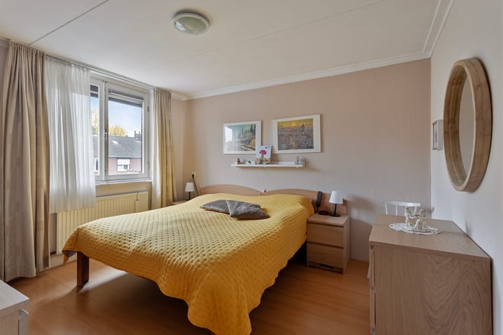 Foto 16 van Kruisboogruwe 27