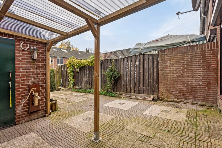 Foto 28 van Kruisboogruwe 27