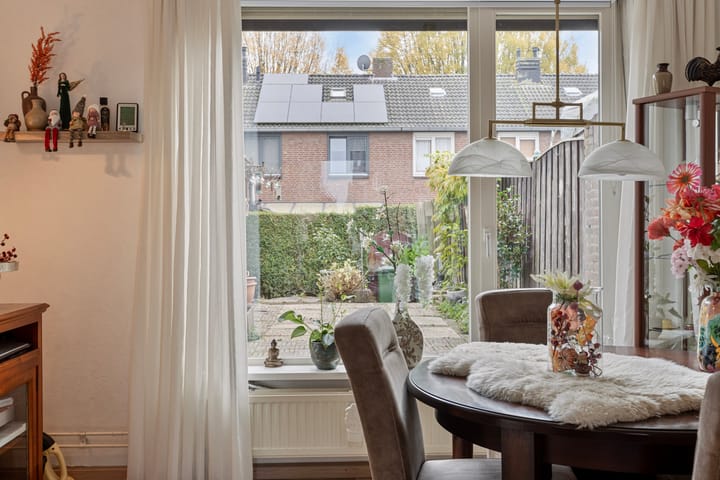 Foto 11 van Kruisboogruwe 27