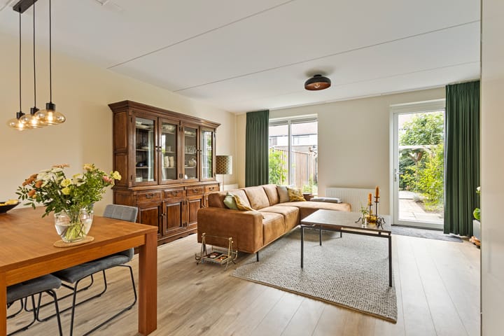 Foto 2 van Leembruggenstraat 56