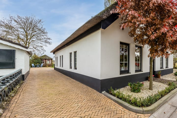 Photo 3 of Hoogeveenseweg 21