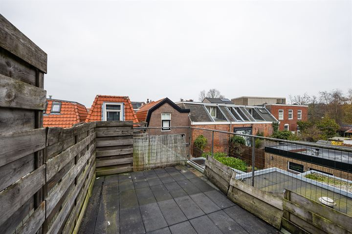 View photo 18 of Oranjestraat 37