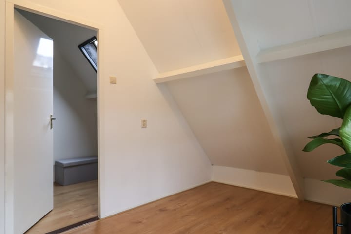 Foto 42 van Willem Loréstraat 72