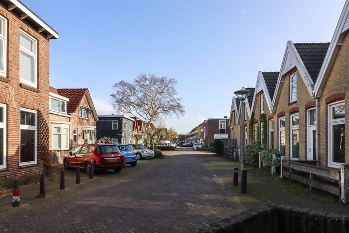 Bekijk foto 43 van Willem Loréstraat 72