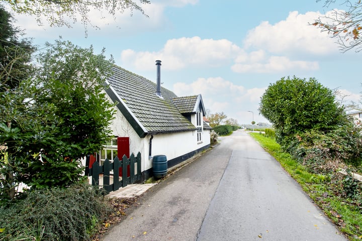 View photo 70 of Maasdijk 63