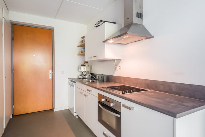 Photo 17 of Welnastraat 123