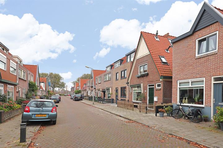 Bekijk foto 2 van Lindenstraat 27