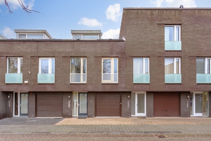 View photo 45 of Groenlandstraat 10