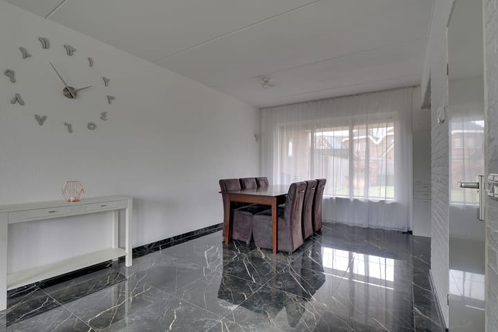 Foto 7 van van den Berghweg 9-A