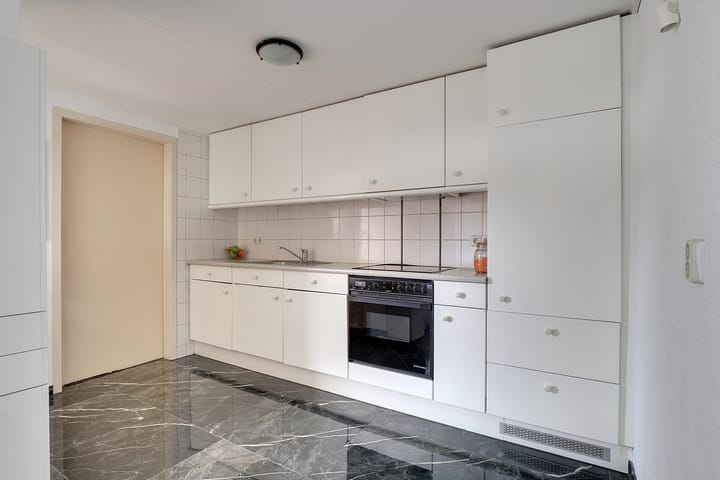 Foto 9 van van den Berghweg 9-A