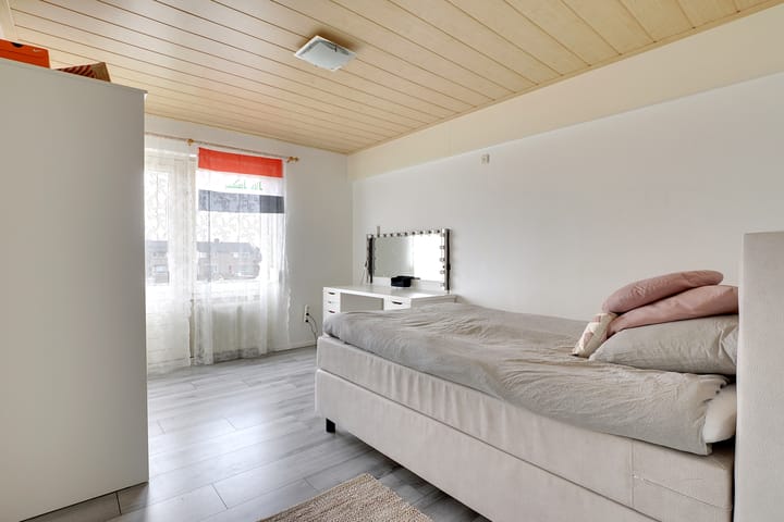 Foto 18 van van den Berghweg 9-A