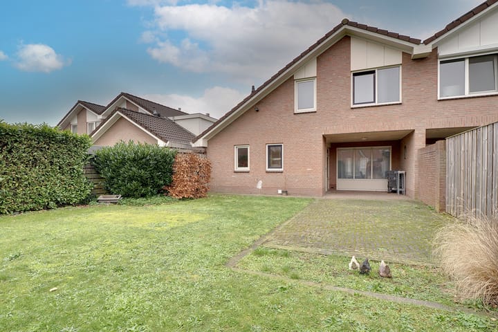 Foto 25 van van den Berghweg 9-A