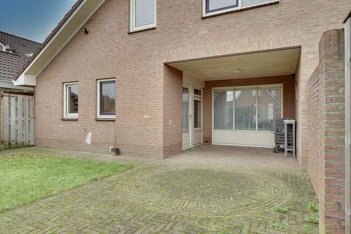 Foto 26 van van den Berghweg 9-A