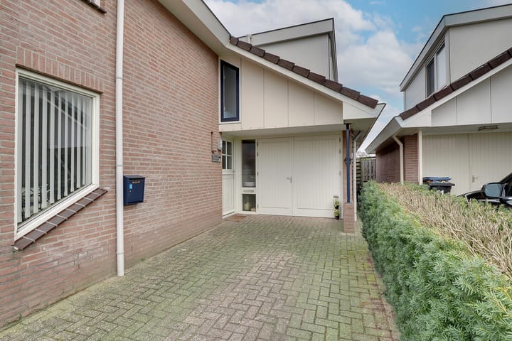 Foto 28 van van den Berghweg 9-A