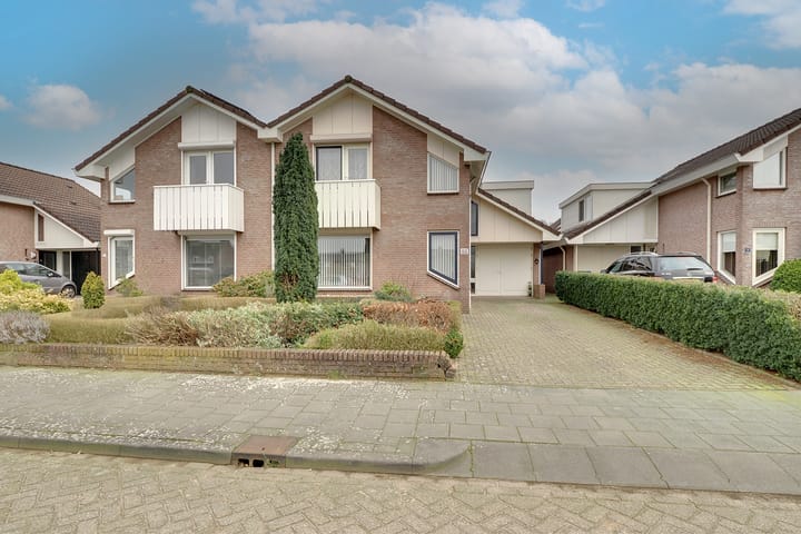 Foto 29 van van den Berghweg 9-A