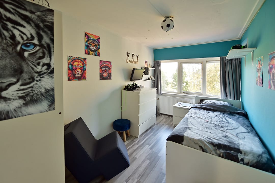 Photo 11 of E. de Bruynstraat 110