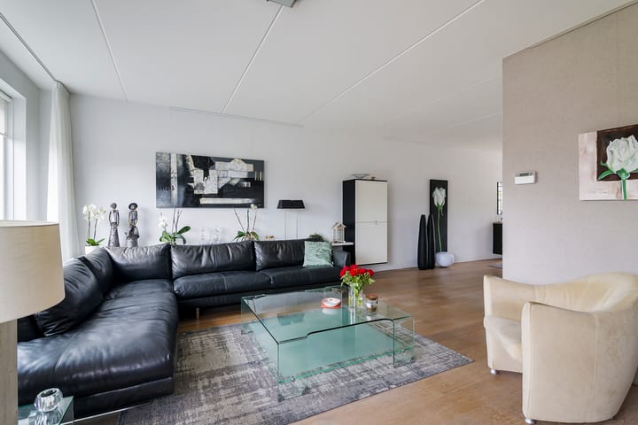 Foto 7 van De Eker 7